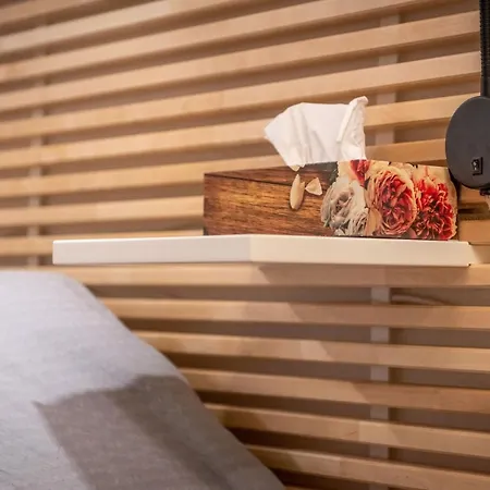 Ambassador Yellow דירה גראצ'ן