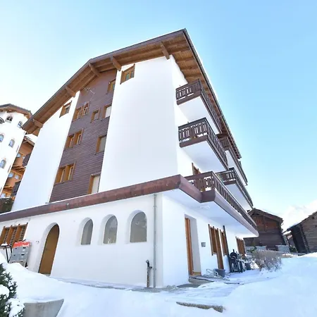 Ambassador Yellow Apartment Grächen