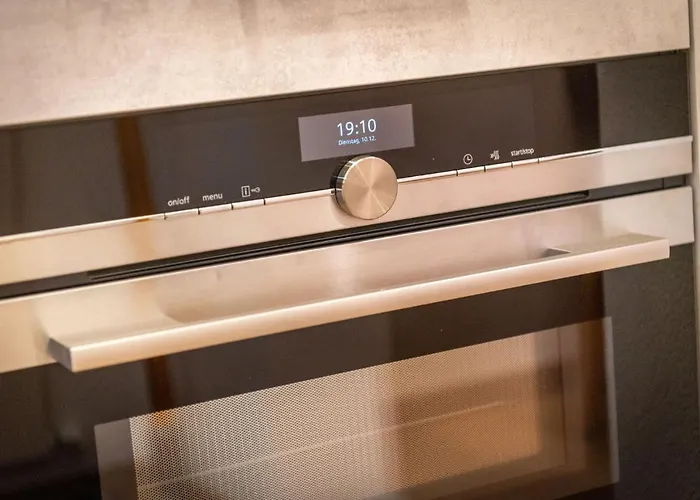 Ambassador Yellow Lägenhet