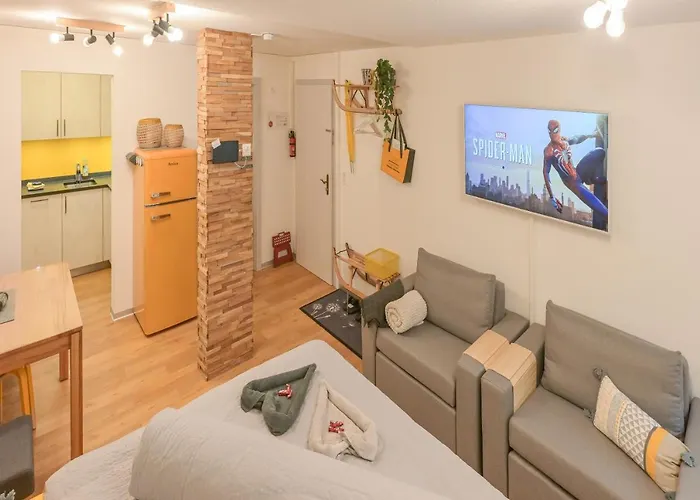 Ambassador Yellow Lägenhet *