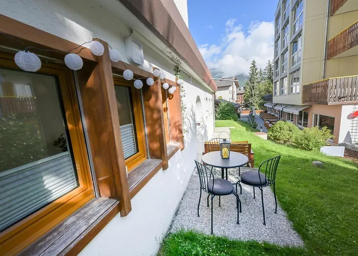 Ambassador Yellow * Grächen