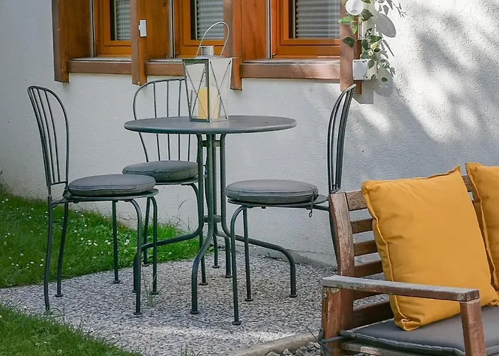 Ambassador Yellow * Grächen