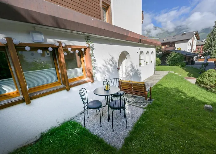 Ambassador Yellow Lägenhet *