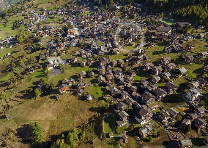 Ambassador Yellow Lägenhet